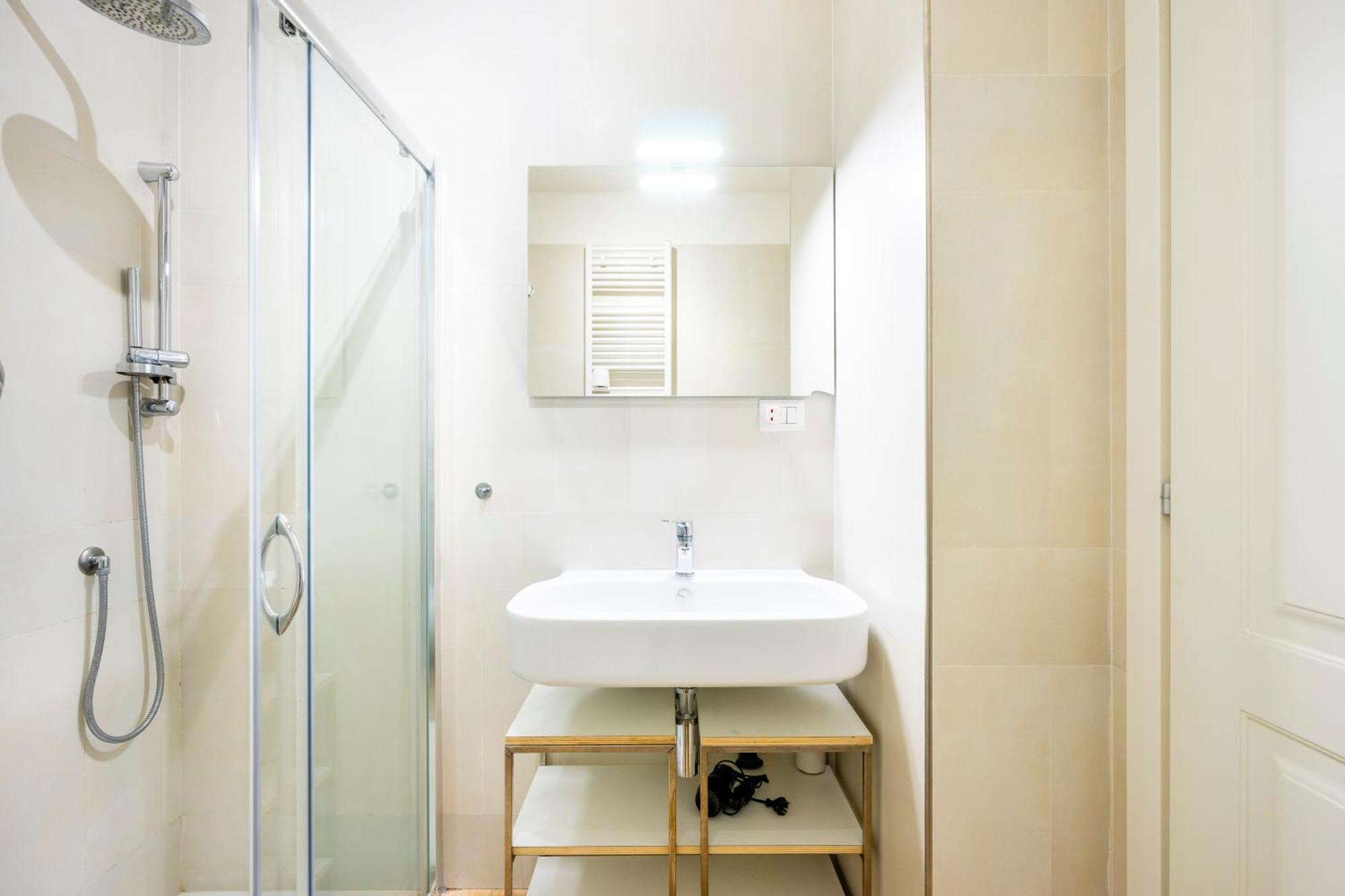 Porta Romana Modern Apartamento